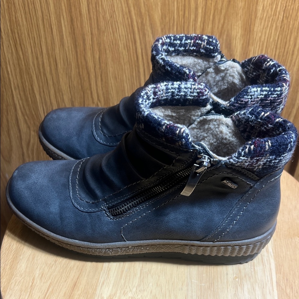 Spring Step Navy Leather Ankle Boots with Patterned Knit Cuff - Picture 2 of 7